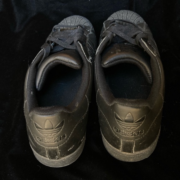 Men’s Adidas sneakers - Picture 4 of 6